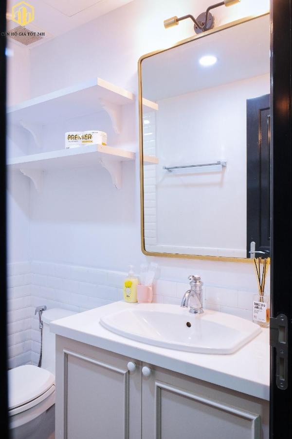 The Gold View D4- 2br 2wc, Balcony -luxurious - Canhogiatot24h * Hô Chi Minh-Ville